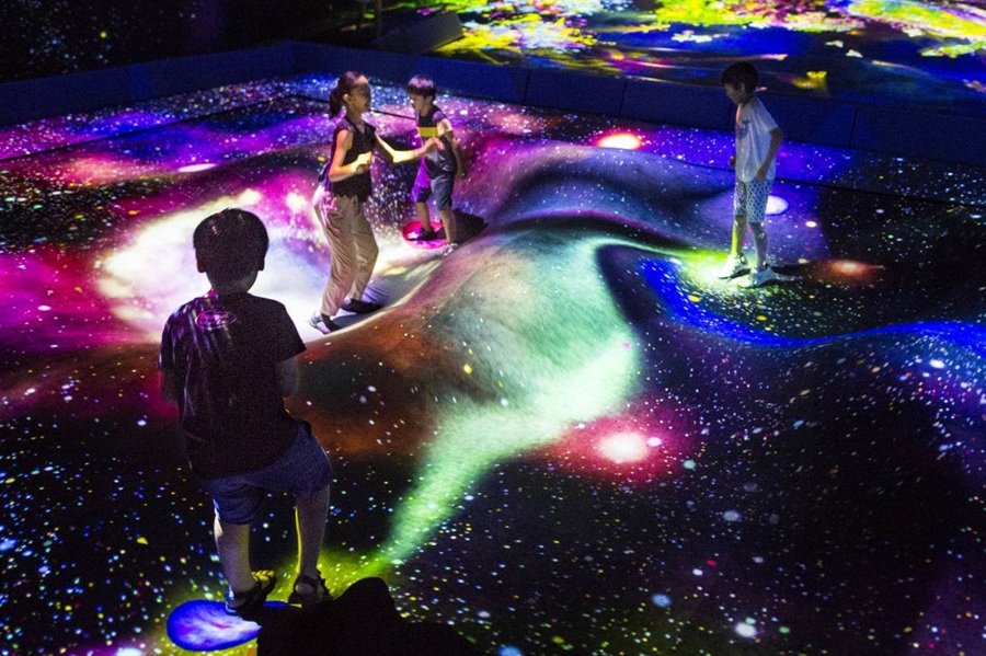 地面互動投影的核心技術原理全解析-蘇州好奇數(shù)字科技有限公司