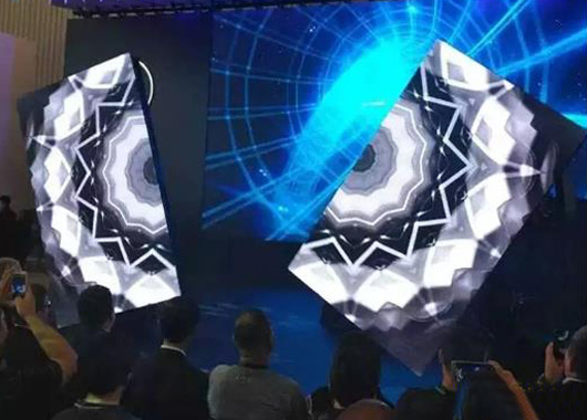 機(jī)械臂+led屏互動(dòng)在產(chǎn)品發(fā)布會(huì)的應(yīng)用場景