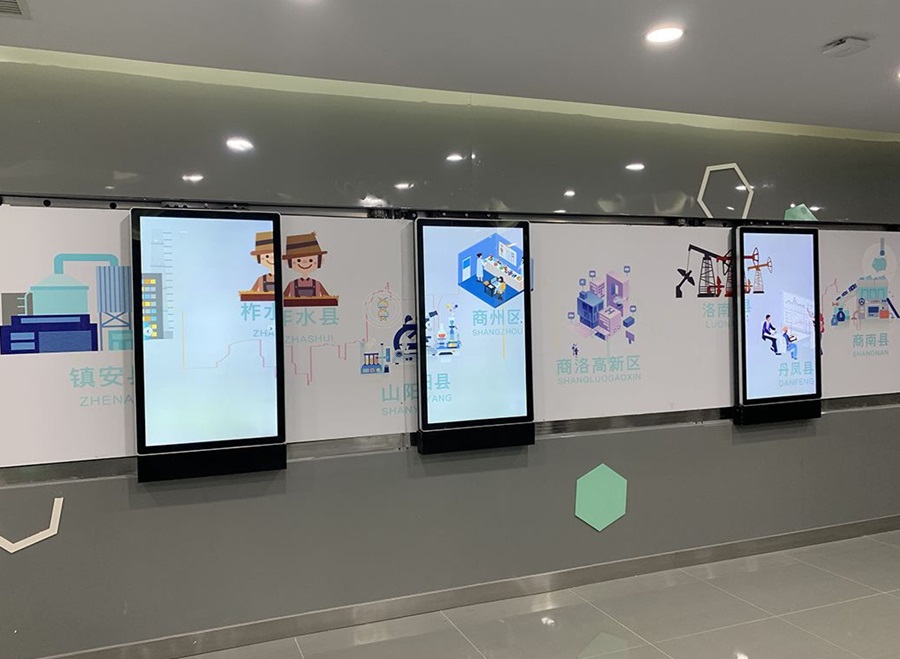 互動(dòng)滑軌屏-蘇州好奇數(shù)字科技有限公司.jpg