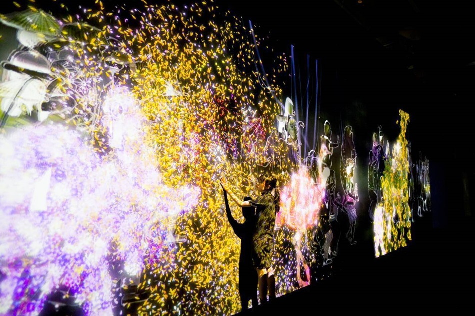 墻面互動投影系統(tǒng)-蘇州好奇數(shù)字科技