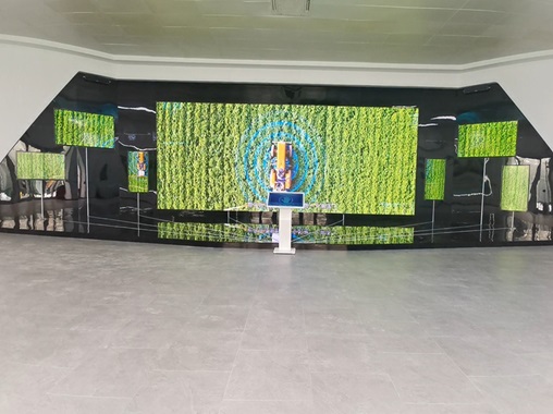 觸摸互動一體機與 LED 大屏的完美組合-蘇州好奇數字科技