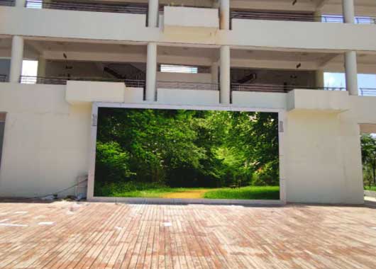 LED顯示屏、電子拼接屏在學(xué)校、醫(yī)院、事業(yè)單位的應(yīng)用場景