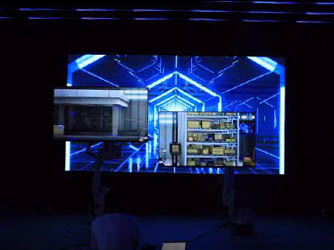 智能倉儲(chǔ)機(jī)械臂和LED屏幕的互動(dòng)演繹